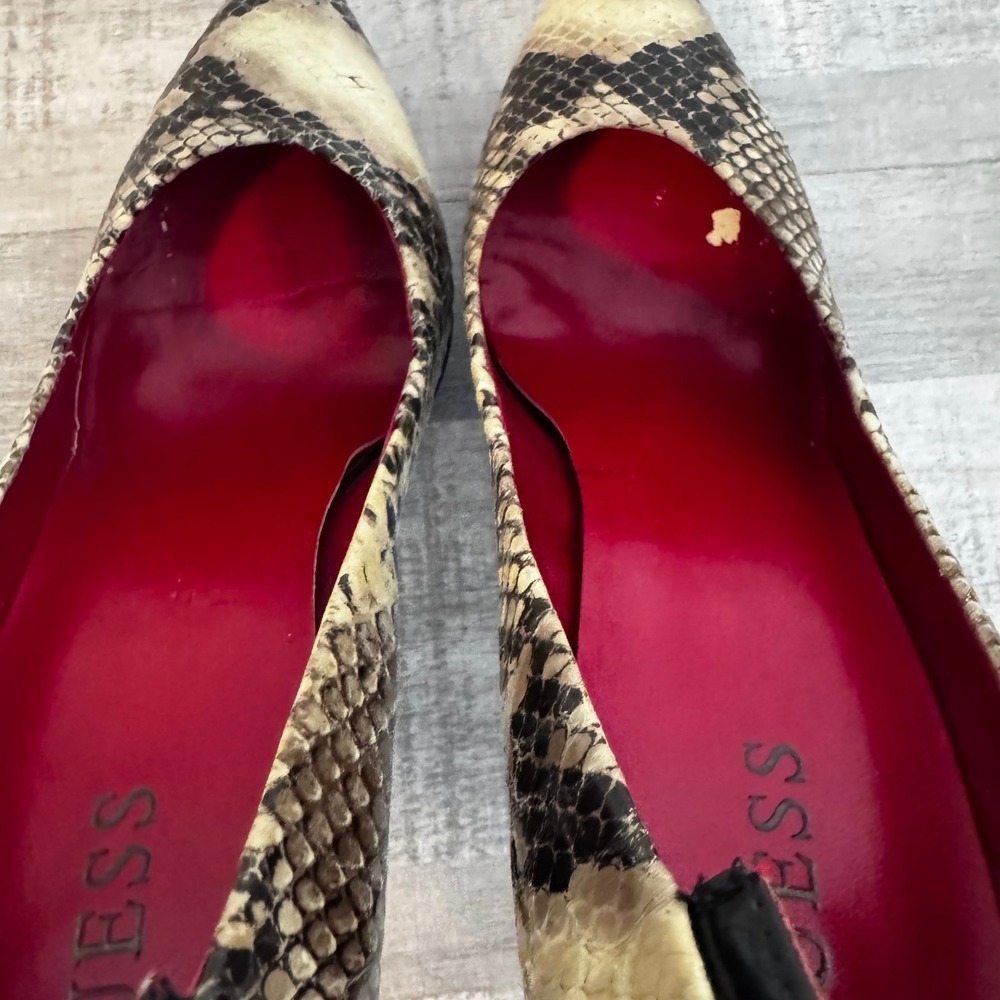 GUESS Womens Stiletto Snake Animal Print Party Shoes Pump Heel US 8.5M Y2K 90s - Picture 15 of 16